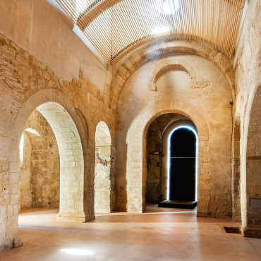 Interno della chiesa di San Pietro Apostolo