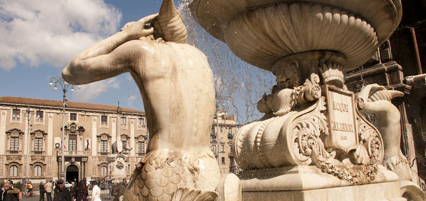 Particolare statua della Fontana dell