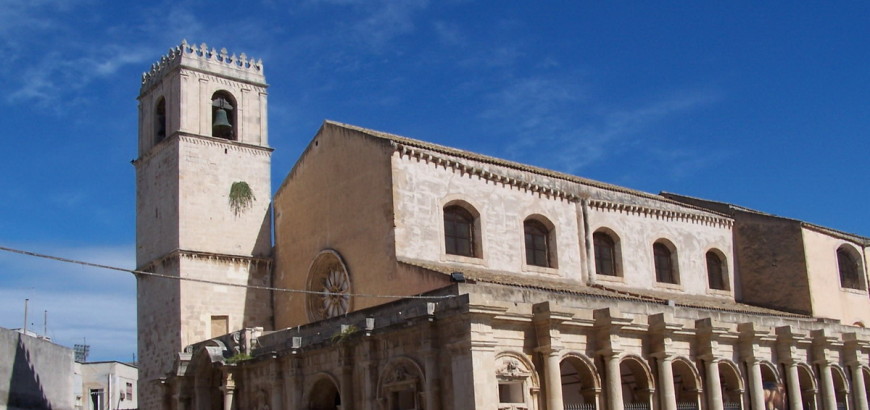 Veduta esterna della Basilica di Santa Lucia al Sepolcro