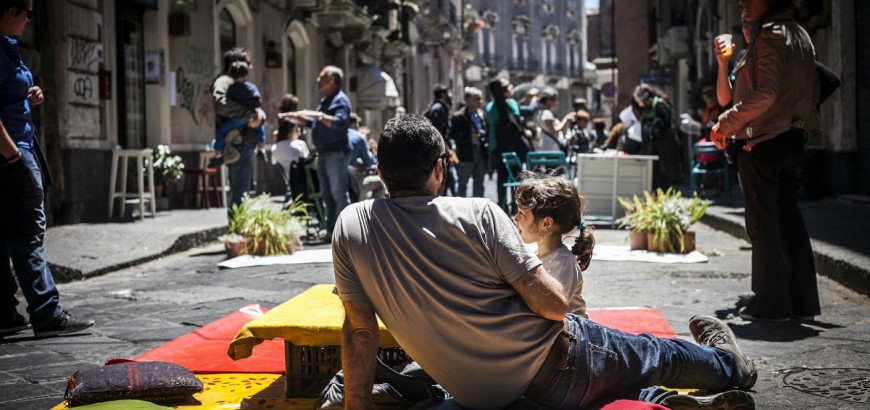 Famiglie in via San Michele