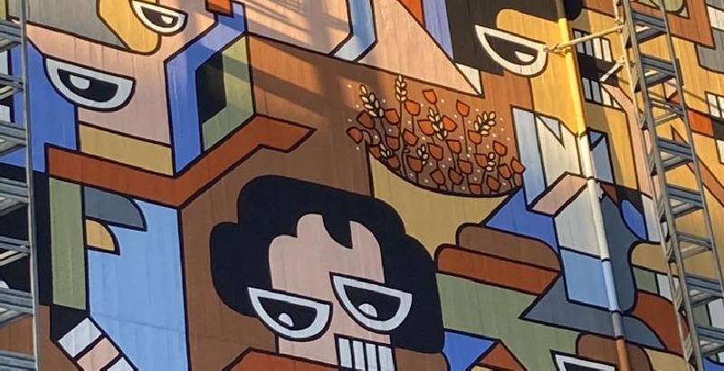 Street art murales monumentale a catania banca d