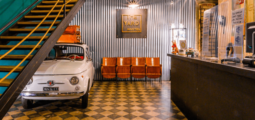 Interno The Yard Hostel