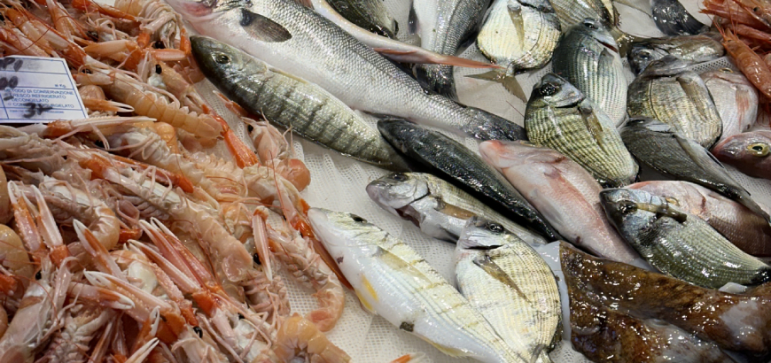 Bancarella del pesce della Pesceria di catania