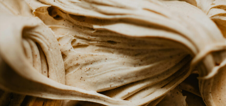Artigianal ice cream of hazelnut